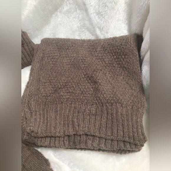 Soft Brown Fleece Lined Hat, Scarf, and Gloves Set NWOT - Picture 4 of 4